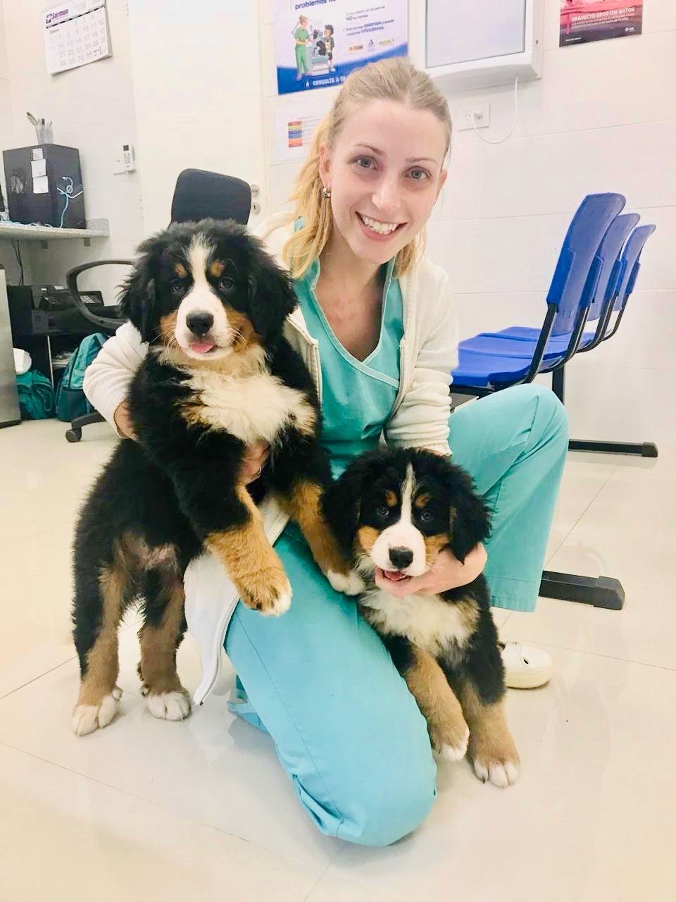 Gimena, veterinaria fundadora de Anga Tula